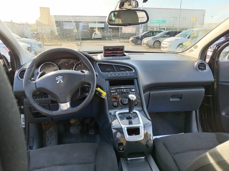 PEUGEOT 5008 2010
