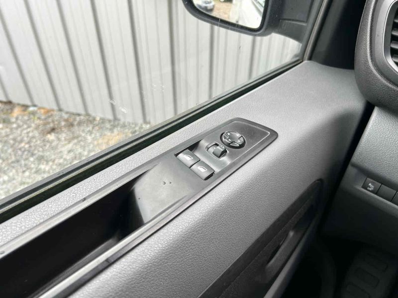 PEUGEOT EXPERT Camionnette 2018