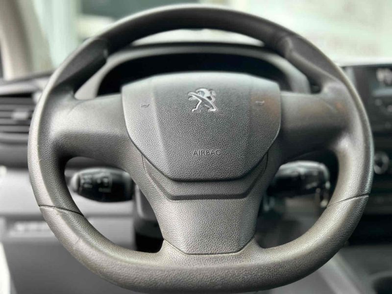 PEUGEOT EXPERT Camionnette 2018