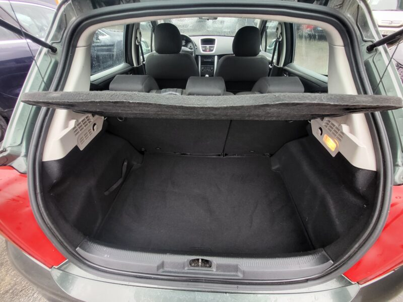 PEUGEOT 207 1.4 HDI 70 CV BLUE LION ACTIVE