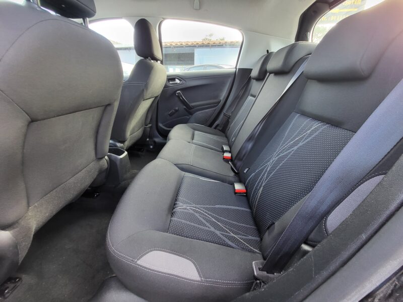 PEUGEOT 208 1.2 VTI 82 CV ACTIVE