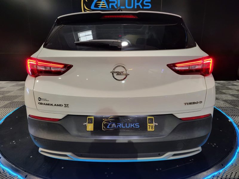 1.6 Turbo D 120cv / Toit Pano / Apple Carplay / régulateur