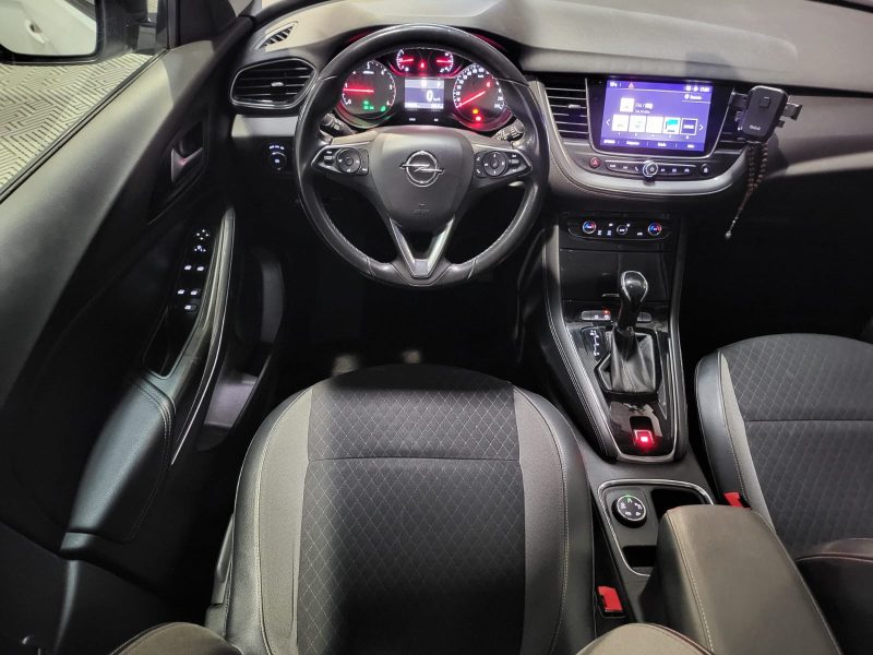 1.6 Turbo D 120cv / Toit Pano / Apple Carplay / régulateur