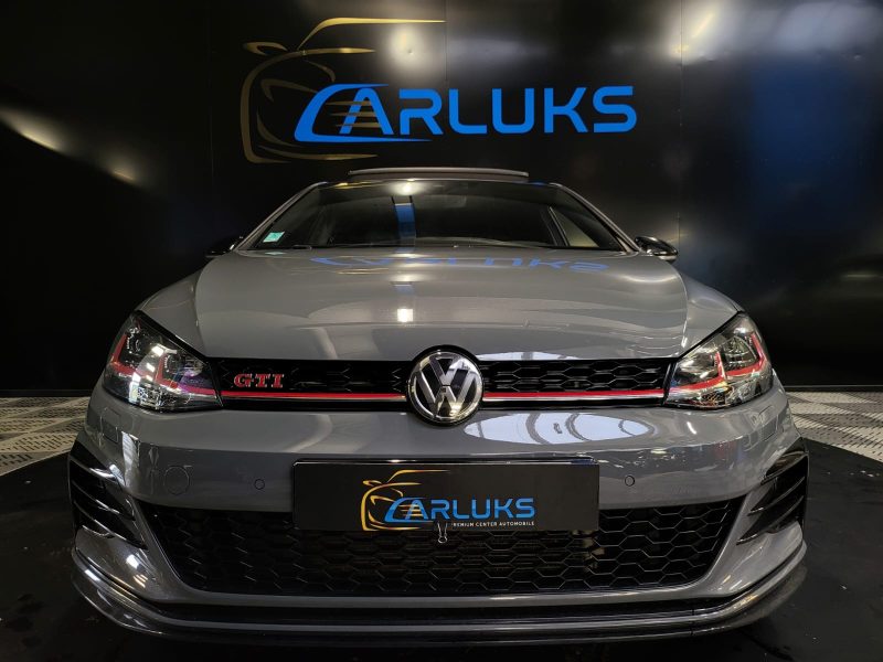 VOLKSWAGEN GOLF VII GTI TCR 290cv AKRAPOVIC / TOIT OUVRANT / GRAND GPS PRO / PACK LUMIERE D\'AMBI