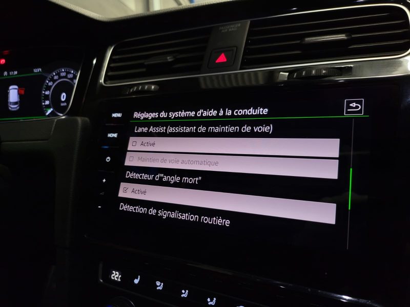 VOLKSWAGEN GOLF VII GTI TCR 290cv AKRAPOVIC / TOIT OUVRANT / GRAND GPS PRO / PACK LUMIERE D\'AMBI