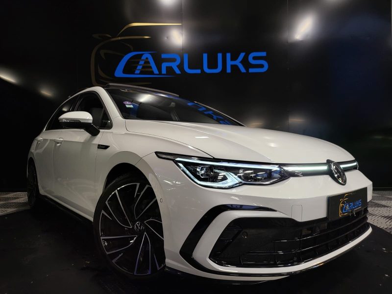 VOLKSWAGEN GOLF VIII 8 R-LINE 1.5 eTSI 150 cv / TOIT OUVRANT/ CARPLAY