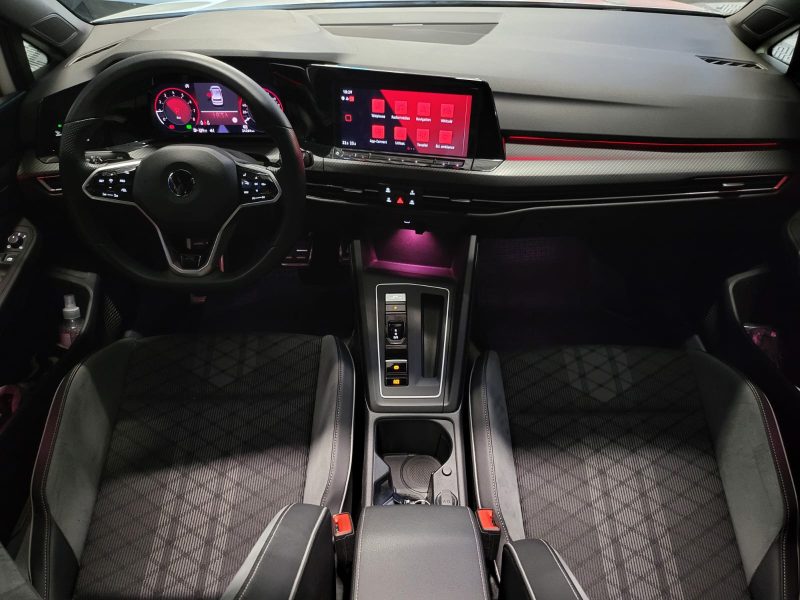 VOLKSWAGEN GOLF VIII 8 R-LINE 1.5 eTSI 150 cv / TOIT OUVRANT/ CARPLAY