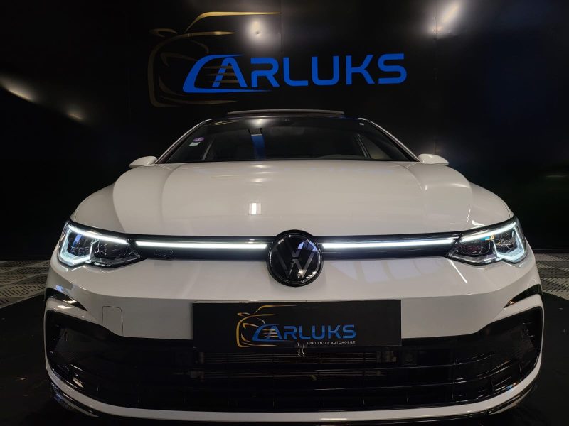 VOLKSWAGEN GOLF VIII 8 R-LINE 1.5 eTSI 150 cv / TOIT OUVRANT/ CARPLAY