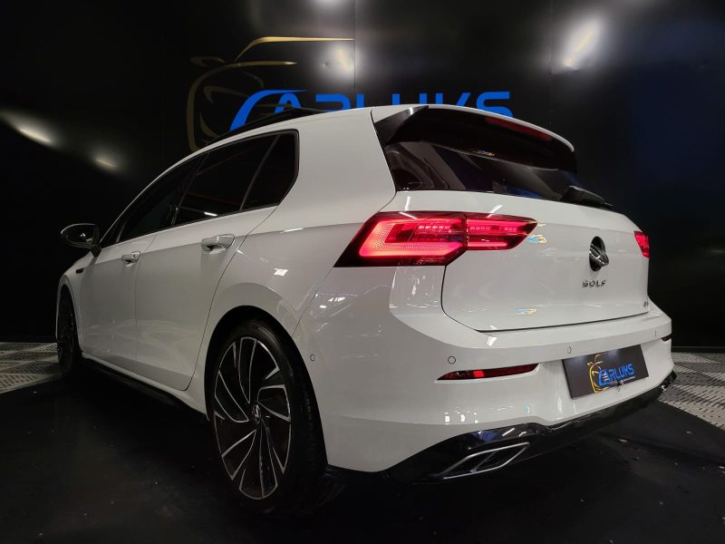 VOLKSWAGEN GOLF VIII 8 R-LINE 1.5 eTSI 150 cv / TOIT OUVRANT/ CARPLAY