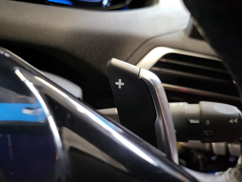 PEUGEOT 3008 1.2 PureTech 130cv ACTIVE BUSINESS S&S EAT6 CARPLAY / RADARS AV AR / DISTRIBUTION FAITE