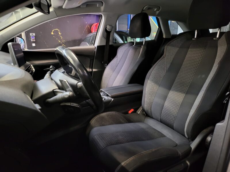 PEUGEOT 3008 1.2 PureTech 130cv ACTIVE BUSINESS S&S EAT6 CARPLAY / RADARS AV AR / DISTRIBUTION FAITE