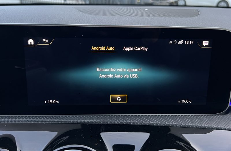MERCEDES CLASSE A IV 200 AMG-LINE 163 Cv BVA7 TOIT OUVRANT GRAND ECRAN APPLE & ANDROID Garantie6Mois