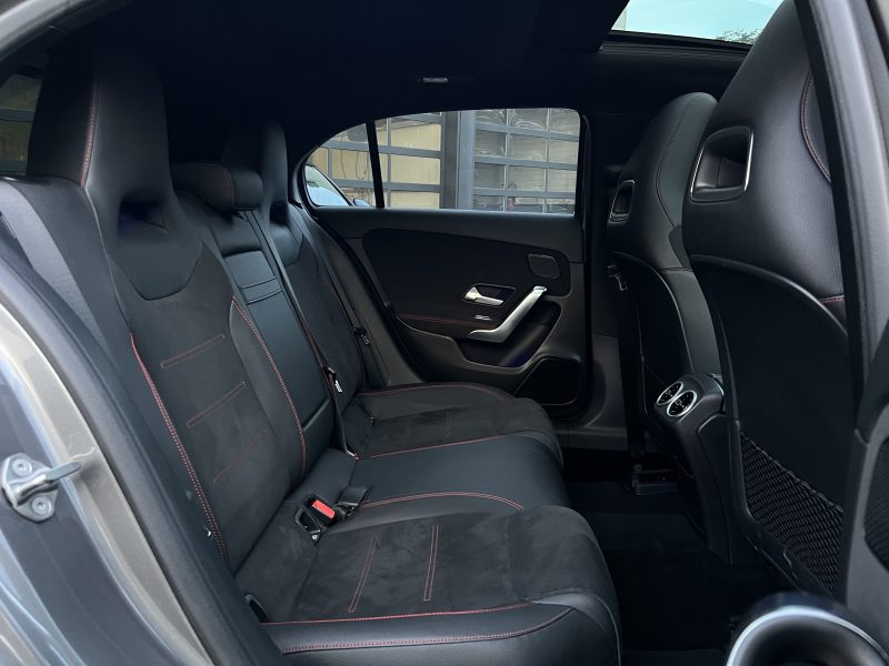 MERCEDES CLASSE A IV 200 AMG-LINE 163 Cv BVA7 TOIT OUVRANT GRAND ECRAN APPLE & ANDROID Garantie6Mois