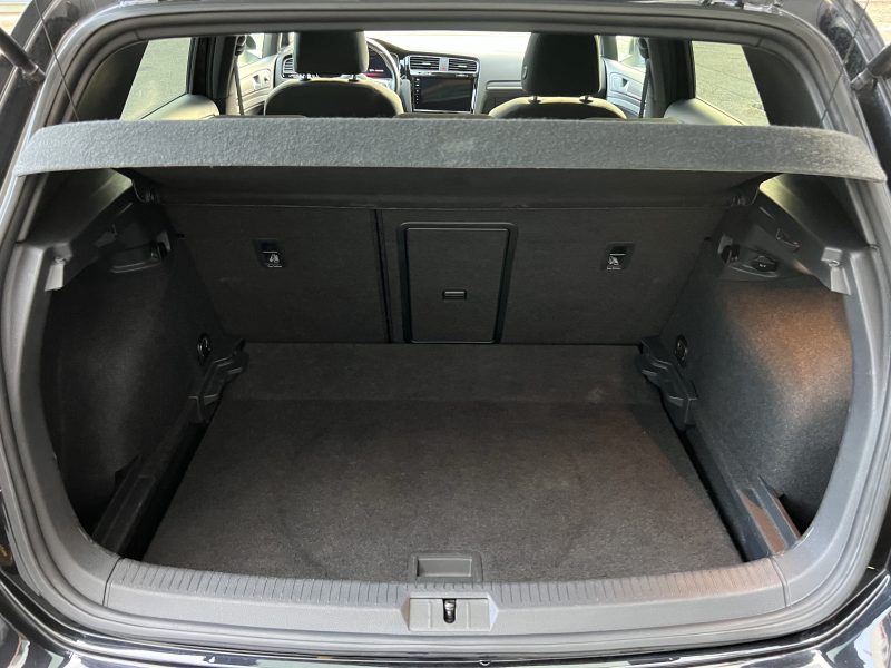 VOLKSWAGEN GOLF 7 PHASE 2 GTI PERFORMANCE 2.0 TSI 245 TOIT OUVRANT VIRTUAL COCKPIT - Garantie6Mois