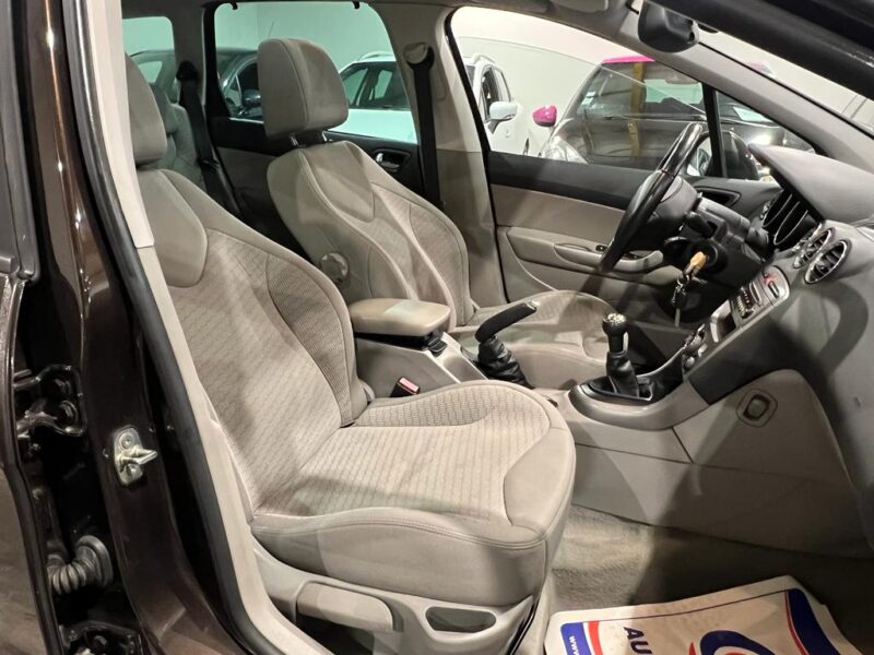 PEUGEOT 308 SW I 2012