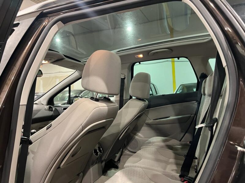 PEUGEOT 308 SW I 2012