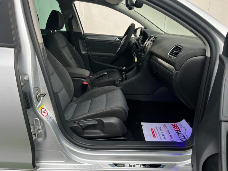 VOLKSWAGEN GOLF VI 2012