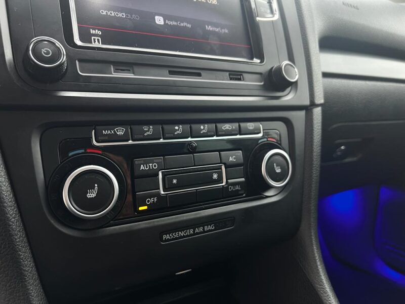 VOLKSWAGEN GOLF VI 2012