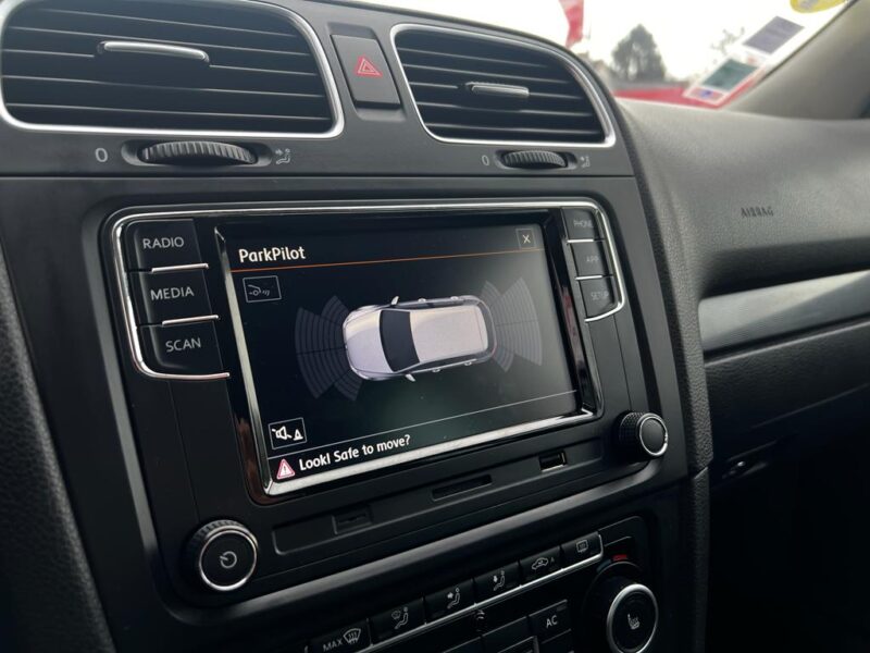 VOLKSWAGEN GOLF VI 2012