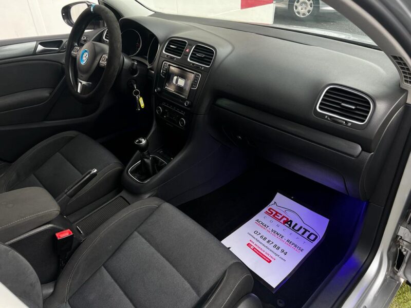 VOLKSWAGEN GOLF VI 2012