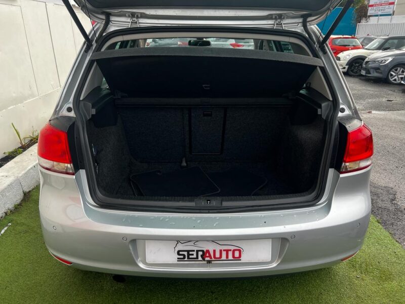 VOLKSWAGEN GOLF VI 2012