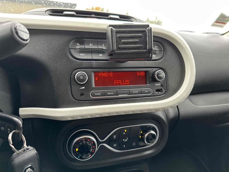RENAULT TWINGO III E-TECH R80 Achat Intégral Life
