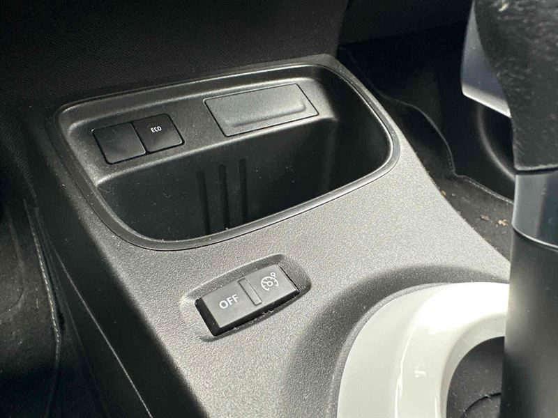 RENAULT TWINGO III E-TECH R80 Achat Intégral Life