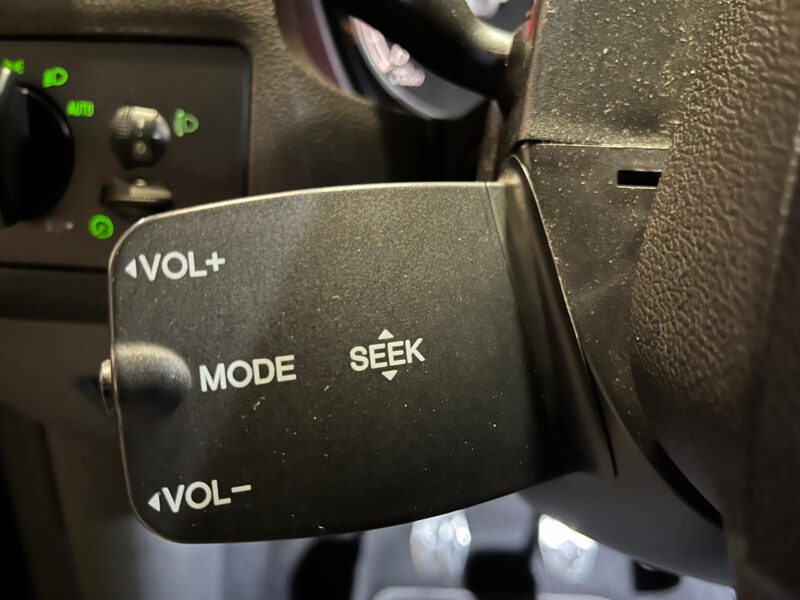 FORD FOCUS ST II 2.5 Turbo 220cv BVM6 // SIEGES RECARO/RADAR-AR/CLIM-AUTO BI-ZONE