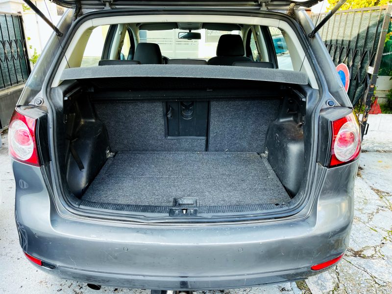 VOLKSWAGEN GOLF PLUS  2011