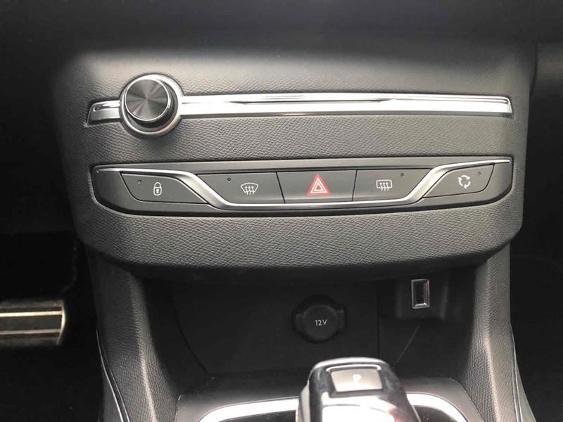 PEUGEOT 308 1.2 130 TECH EDITION 2018