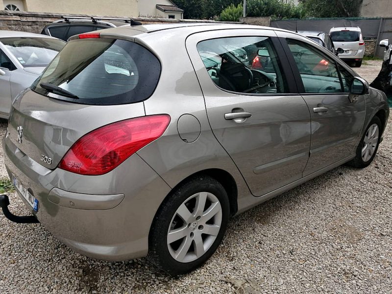 PEUGEOT 308 I 2011