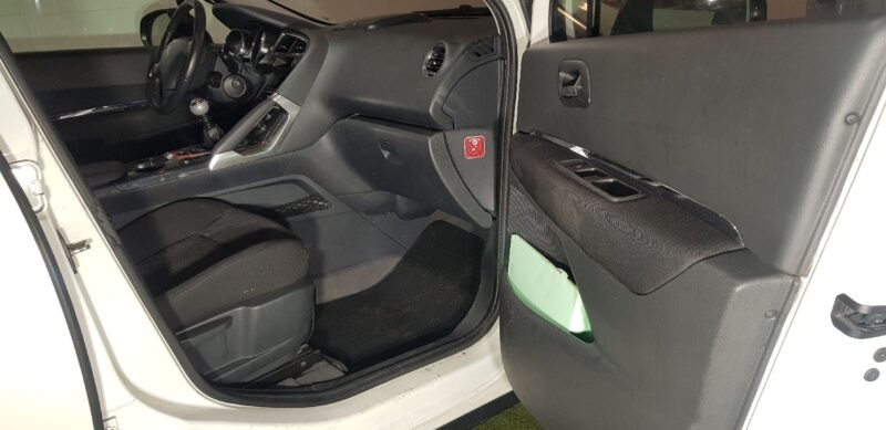 PEUGEOT 3008 Monospace 2011 2.0 BlueHDi150cv