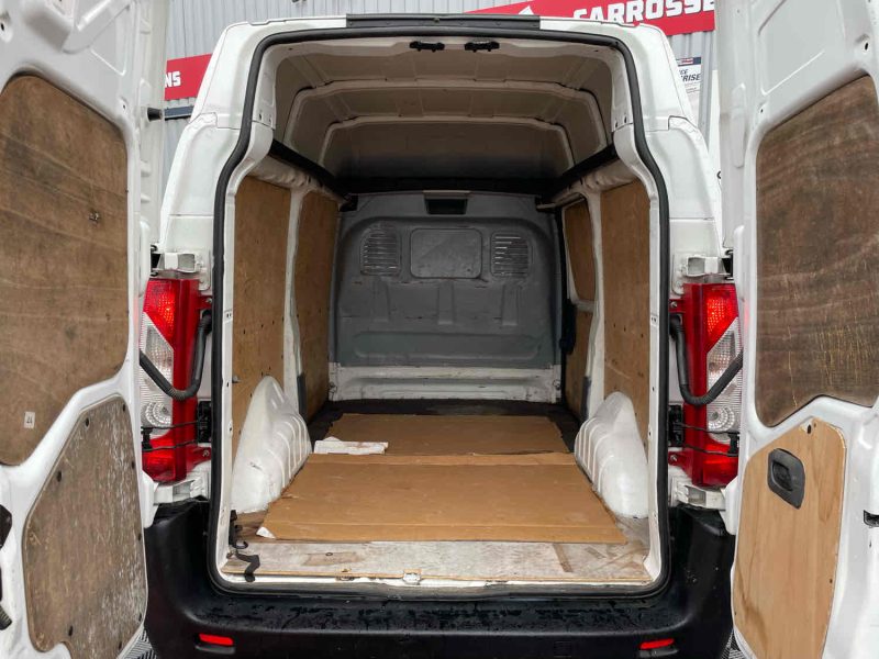PEUGEOT EXPERT Camionnette 2011