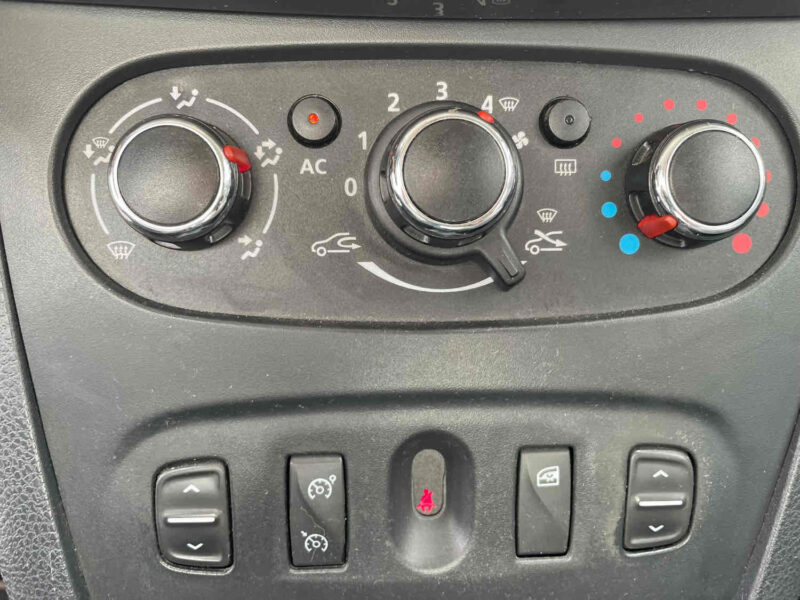 DACIA SANDERO II 2014