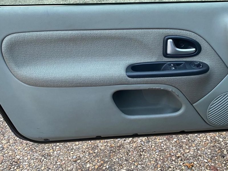 RENAULT CLIO II 2003 1.4 16V 98cv