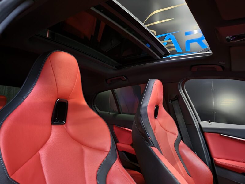 BMW SERIE 1 M135 i X-Drive 306cv PACK M PERFORMANCE TOIT OUVRANT / SIEGES PERF ELECT A MEMOIRE 