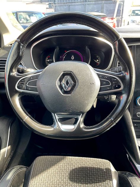 RENAULT MEGANE IV Grandtour 2016