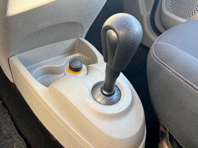 1.2 16V 75CH DYNAMIQUE QUICKSHIFT BOITE AUTO