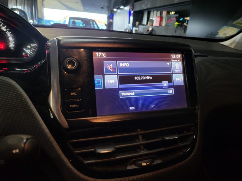 1.6 BlueHDi 100cv / STYLE / Radar de Recul 