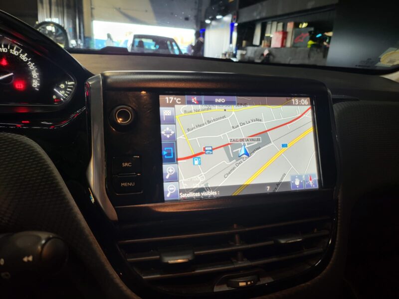 1.6 BlueHDi 100cv / STYLE / Radar de Recul 