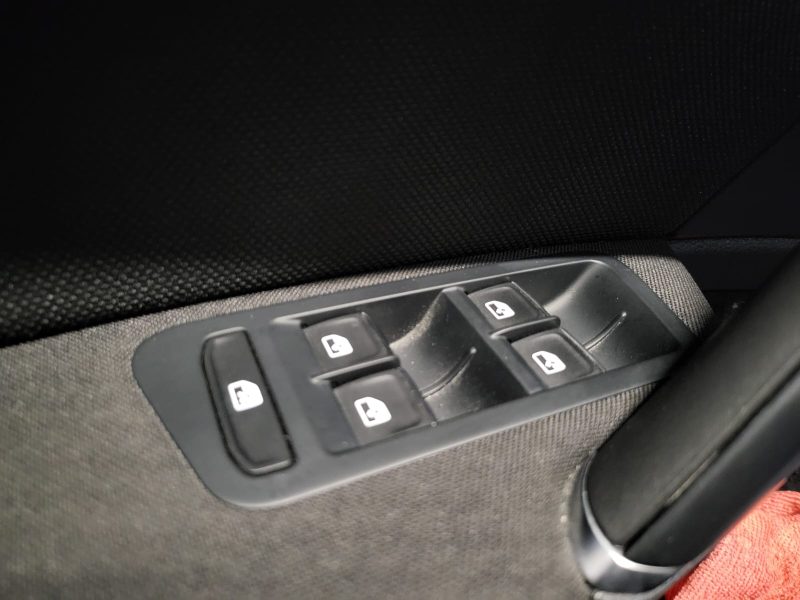 VOLKSWAGEN GOLF VII GTE 1.4L Hybrid 204CH / VIRTUAL COCKPIT+CARPLAY+CAMERA