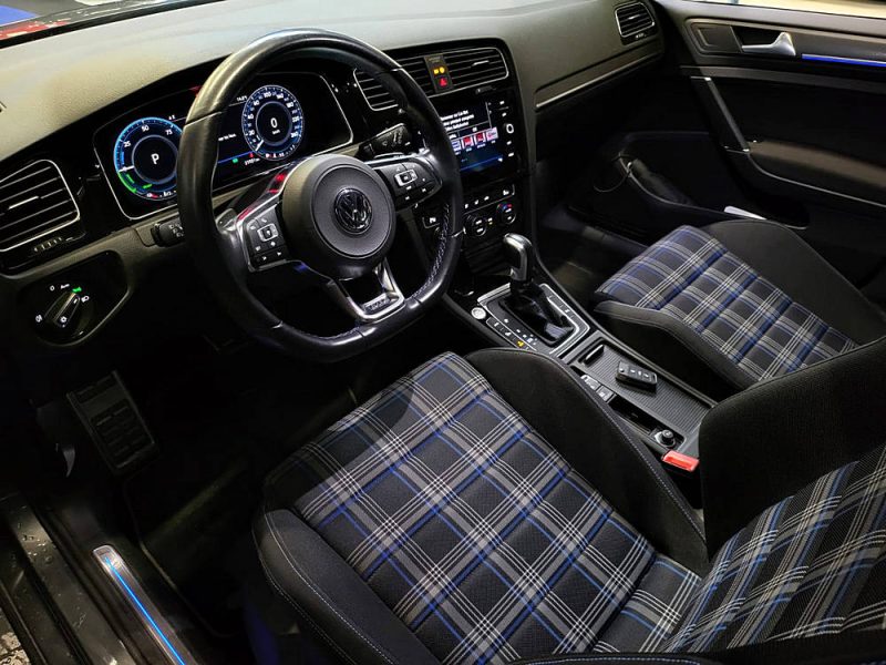 VOLKSWAGEN GOLF VII GTE 1.4L Hybrid 204CH / VIRTUAL COCKPIT+CARPLAY+CAMERA