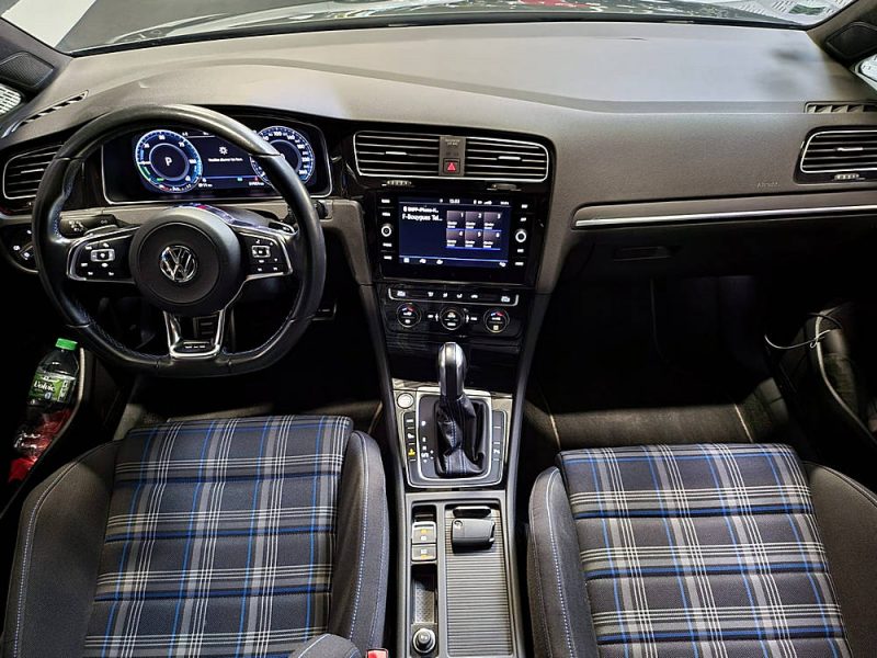 VOLKSWAGEN GOLF VII GTE 1.4L Hybrid 204CH / VIRTUAL COCKPIT+CARPLAY+CAMERA