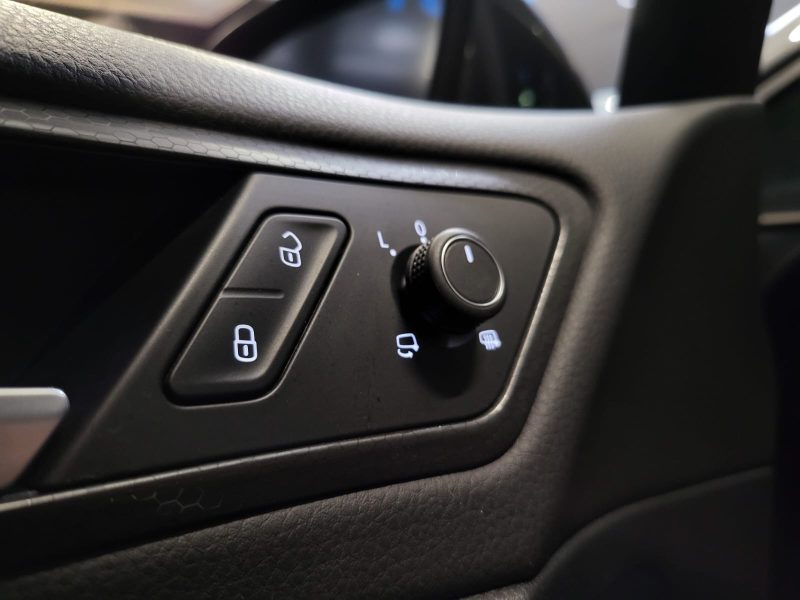 VOLKSWAGEN GOLF VII GTE 1.4L Hybrid 204CH / VIRTUAL COCKPIT+CARPLAY+CAMERA