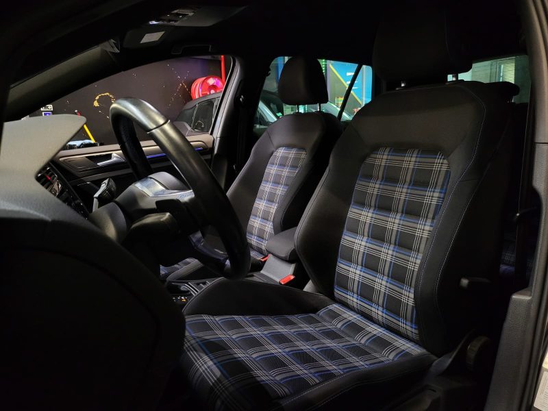 VOLKSWAGEN GOLF VII GTE 1.4L Hybrid 204CH / VIRTUAL COCKPIT+CARPLAY+CAMERA