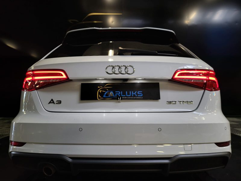 AUDI A3 Sportback 30 TFSI 116cv SPORT LIMITED 1ER MAIN /CAMERA+VOLANT MEPLAT+CARPLAY/