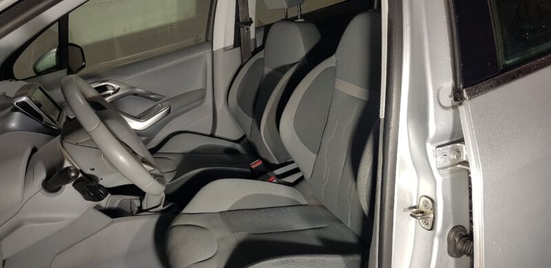 PEUGEOT 208 5 PORTES 2013 1.2 VTi 82cv