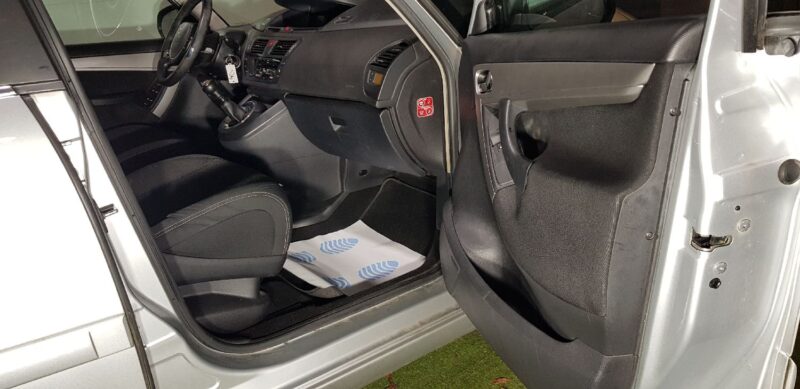 PEUGEOT 208 5 PORTES 2013 1.2 VTi 82cv