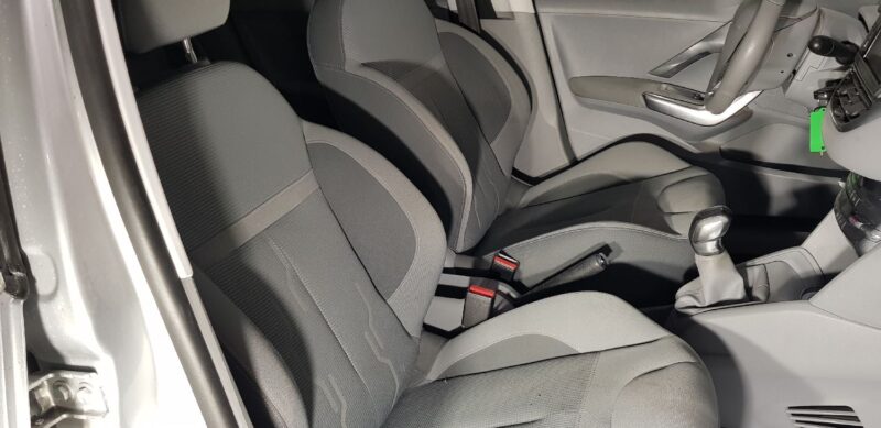 PEUGEOT 208 5 PORTES 2013 1.2 VTi 82cv