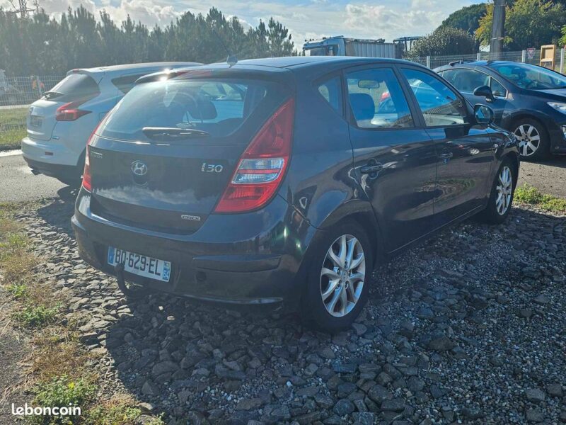 HYUNDAI I30 2009